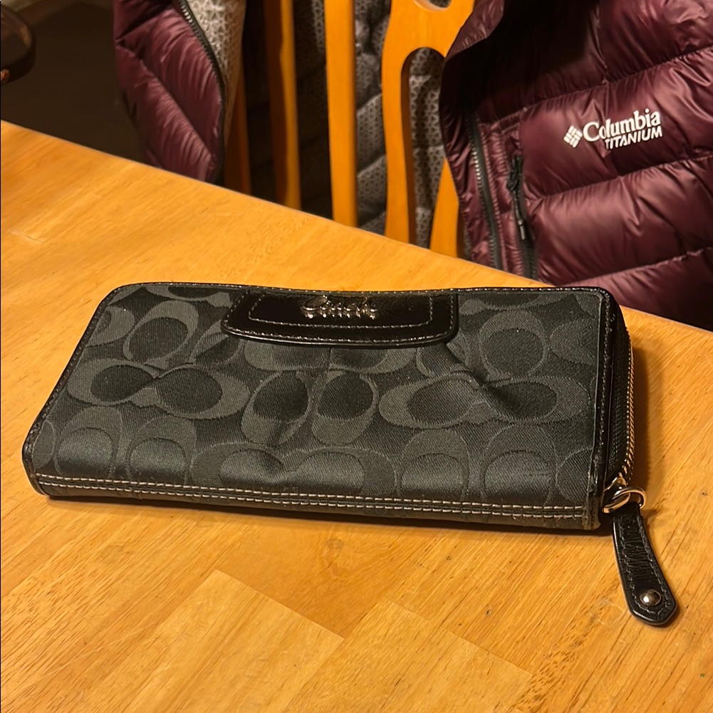 Coach Black Wallet With Signature Pattern